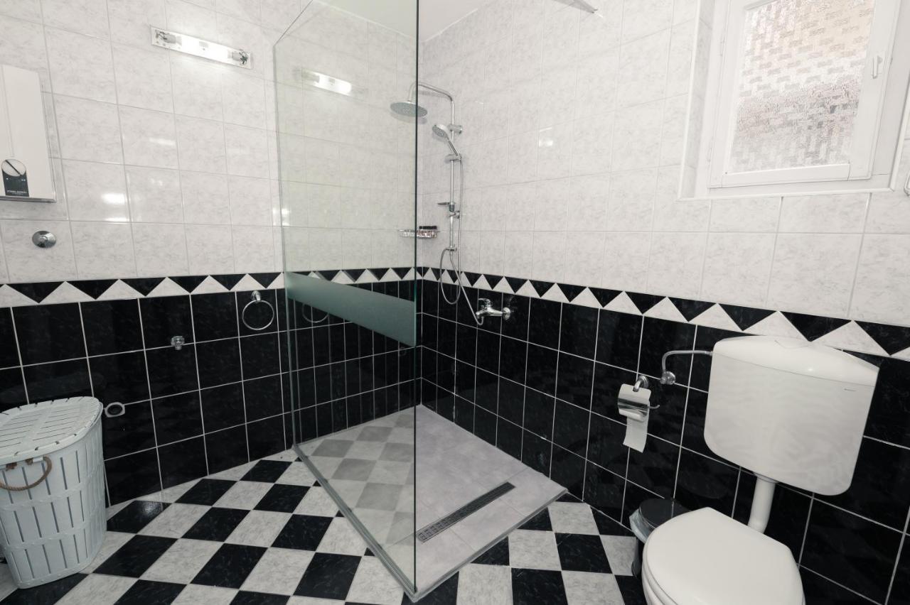 Guest House La Baja Ohri Dış mekan fotoğraf